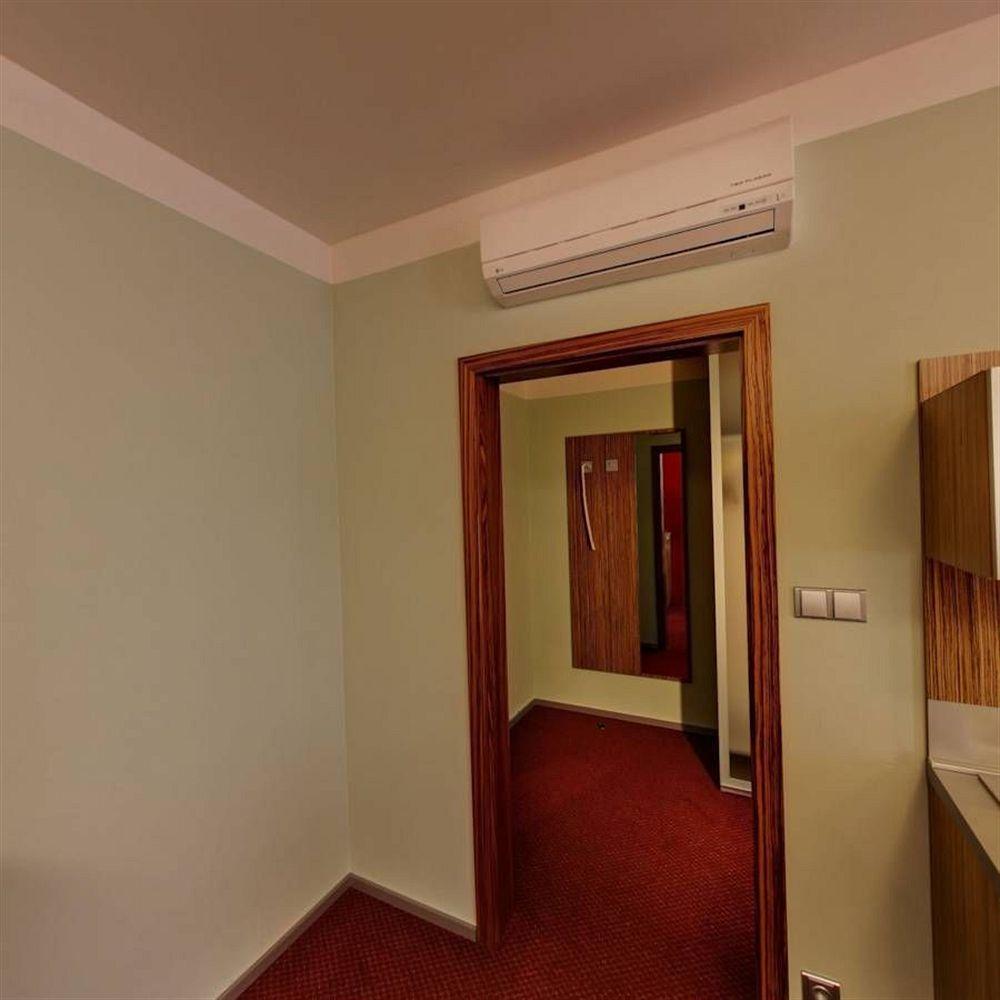Hotel Vaka Μπρνο Εξωτερικό φωτογραφία