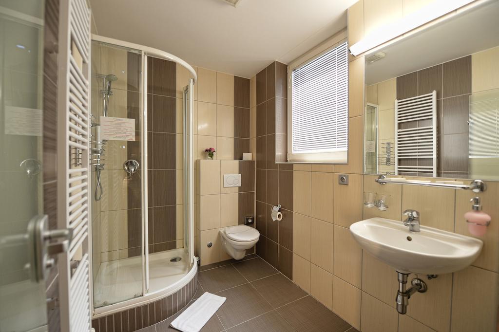 Hotel Vaka Μπρνο Εξωτερικό φωτογραφία
