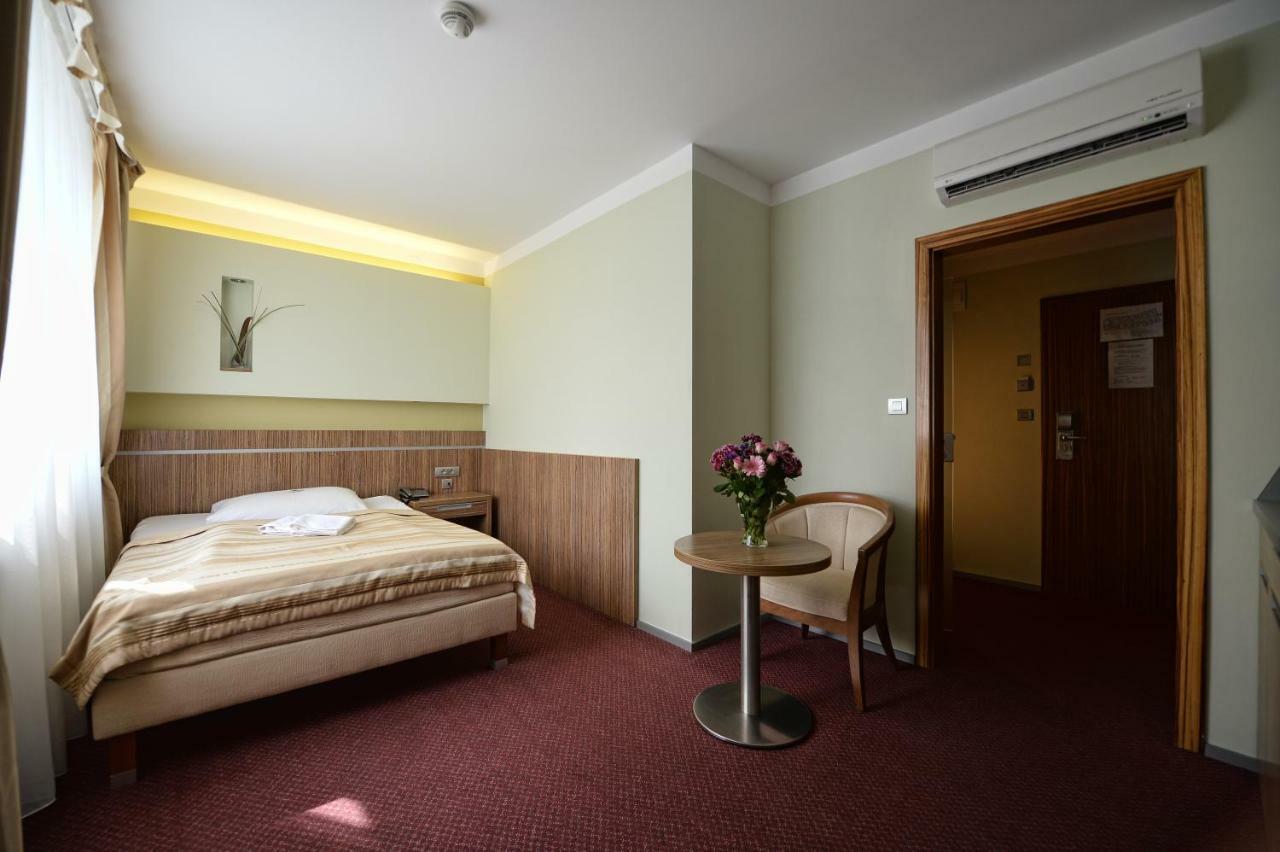 Hotel Vaka Μπρνο Εξωτερικό φωτογραφία